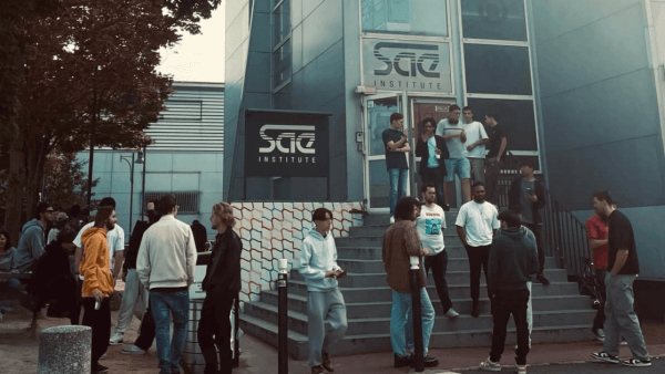 façade-extérieure-sae-paris-jpo