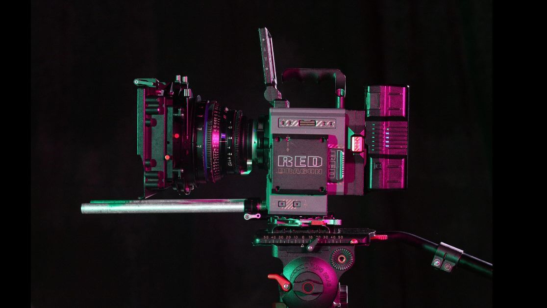 Caméra professionnelle RED, utilisée lors des projets étudiants de la SAE Institute, école du cinéma