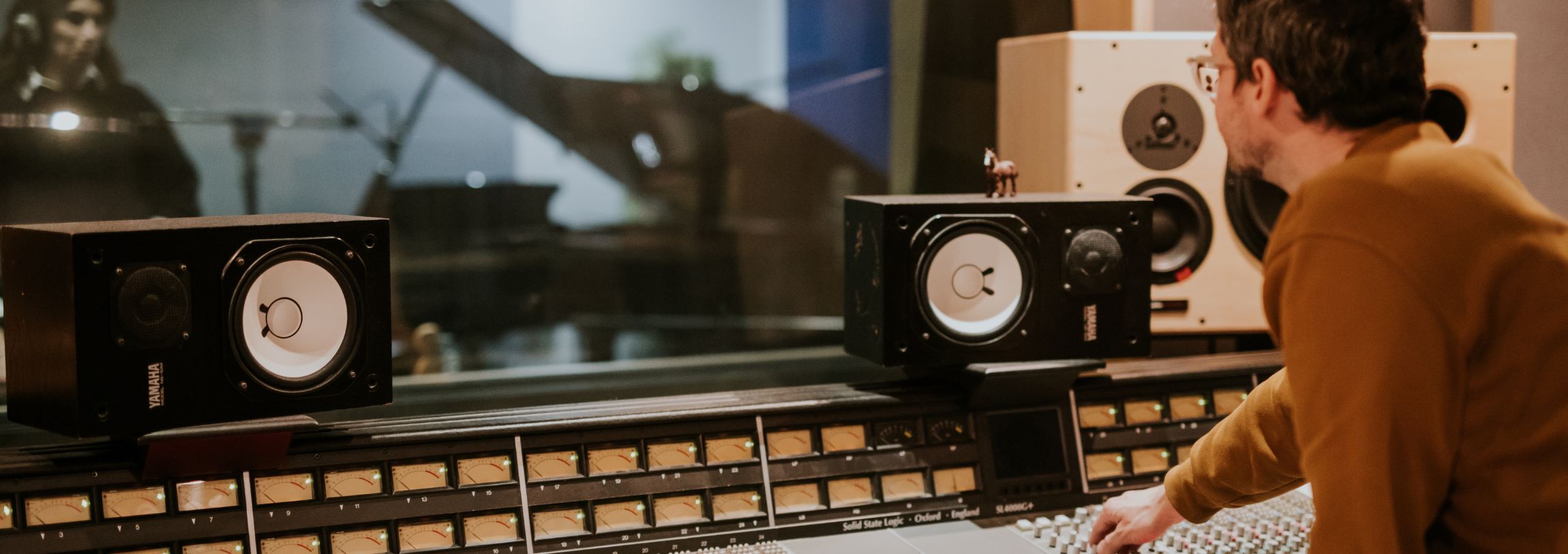 sae-student-visas-header