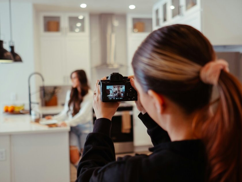 Freelance Vs In house as a content creator