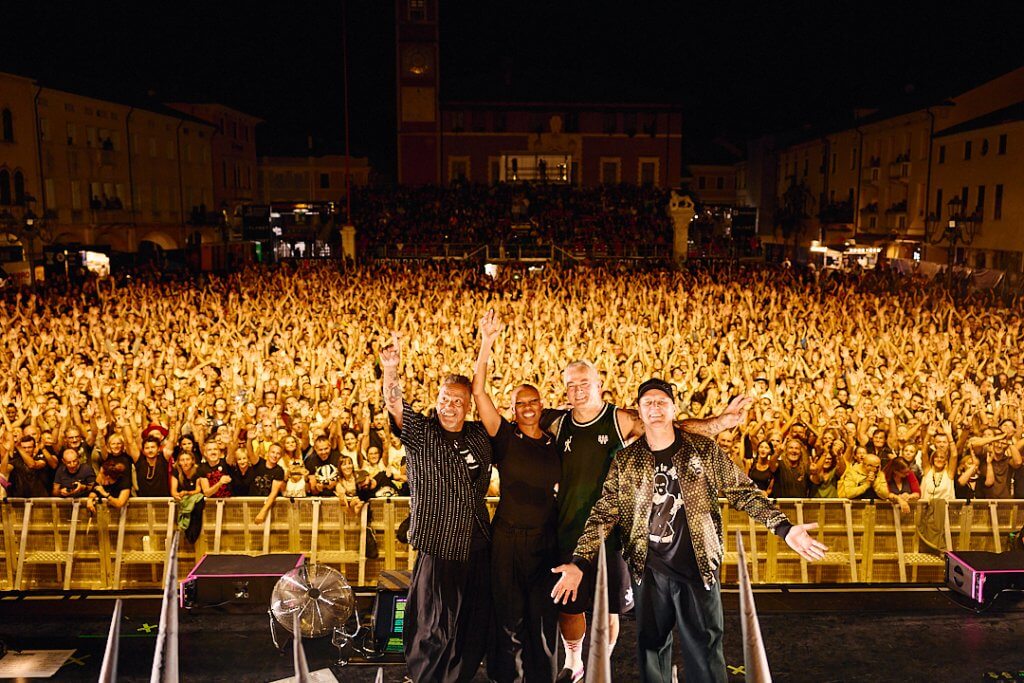 SAE UK and SAE Milan enhance partnership at Skunk Anansie gig
