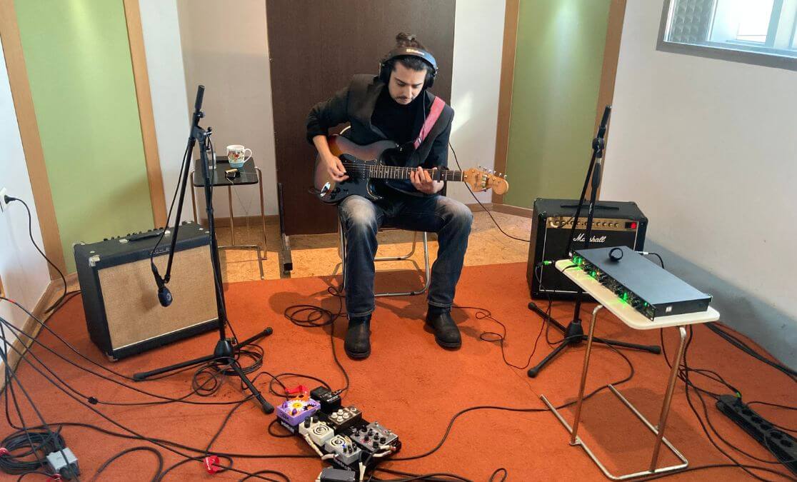 Ο Παύλος Συνοδινός ηχογραφεί το νέο του album στην SAE