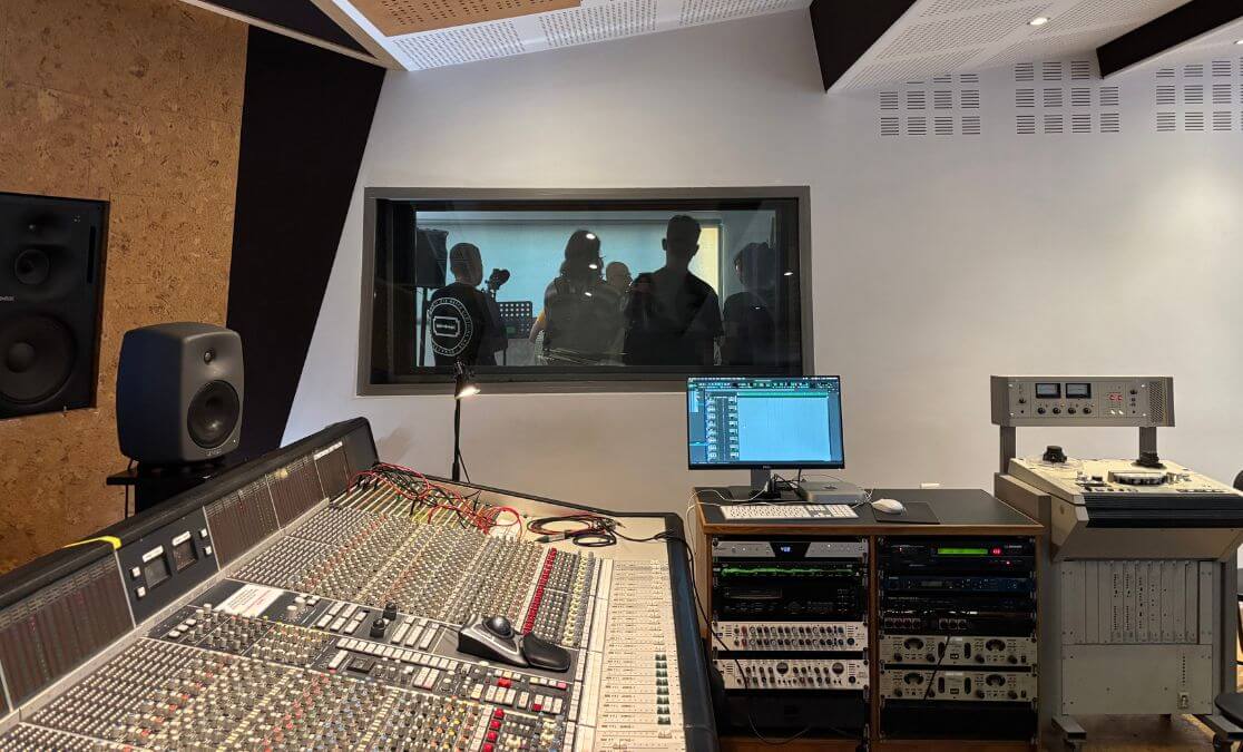 Control Room - κονσόλα SSL 4000E