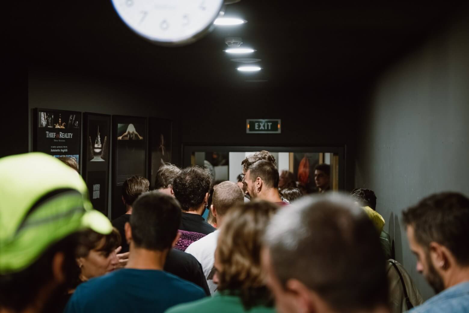 με τα μάτια ανοιχτά